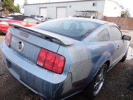 2006 FORD MUSTANG GT SKY BLUE CPE 4.6L AT F18023